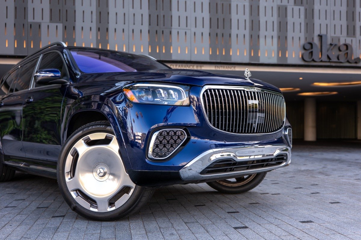 Mercedes Maybach GLS 600 rental in Los Angeles