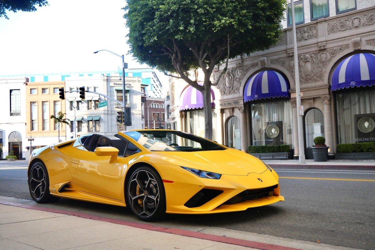 Lamborghini Huracan EVO Spyder RWD rental in Los Angeles