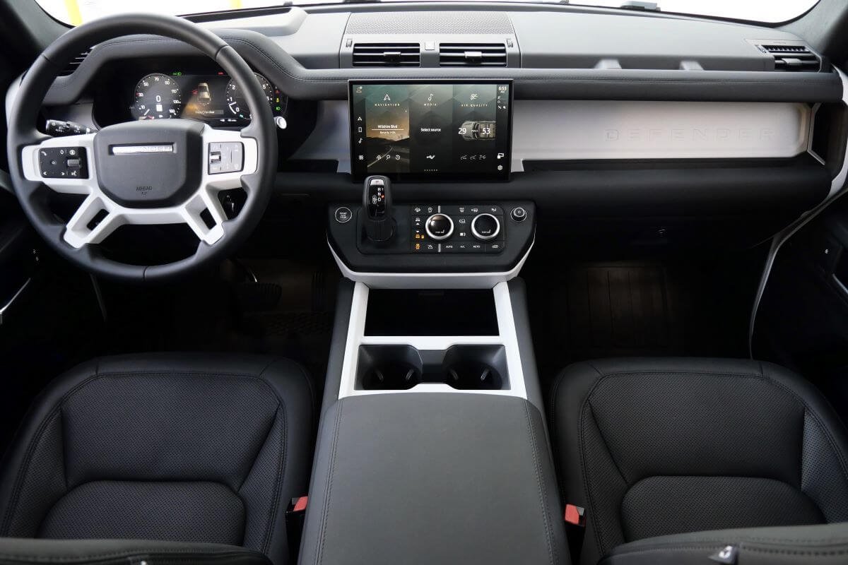 2025 Land Rover Defender Rental Los Angeles