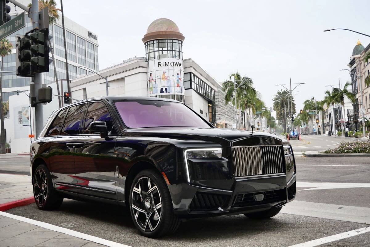 Rent a 2025 Rolls-Royce Cullinan Black Badge in LA