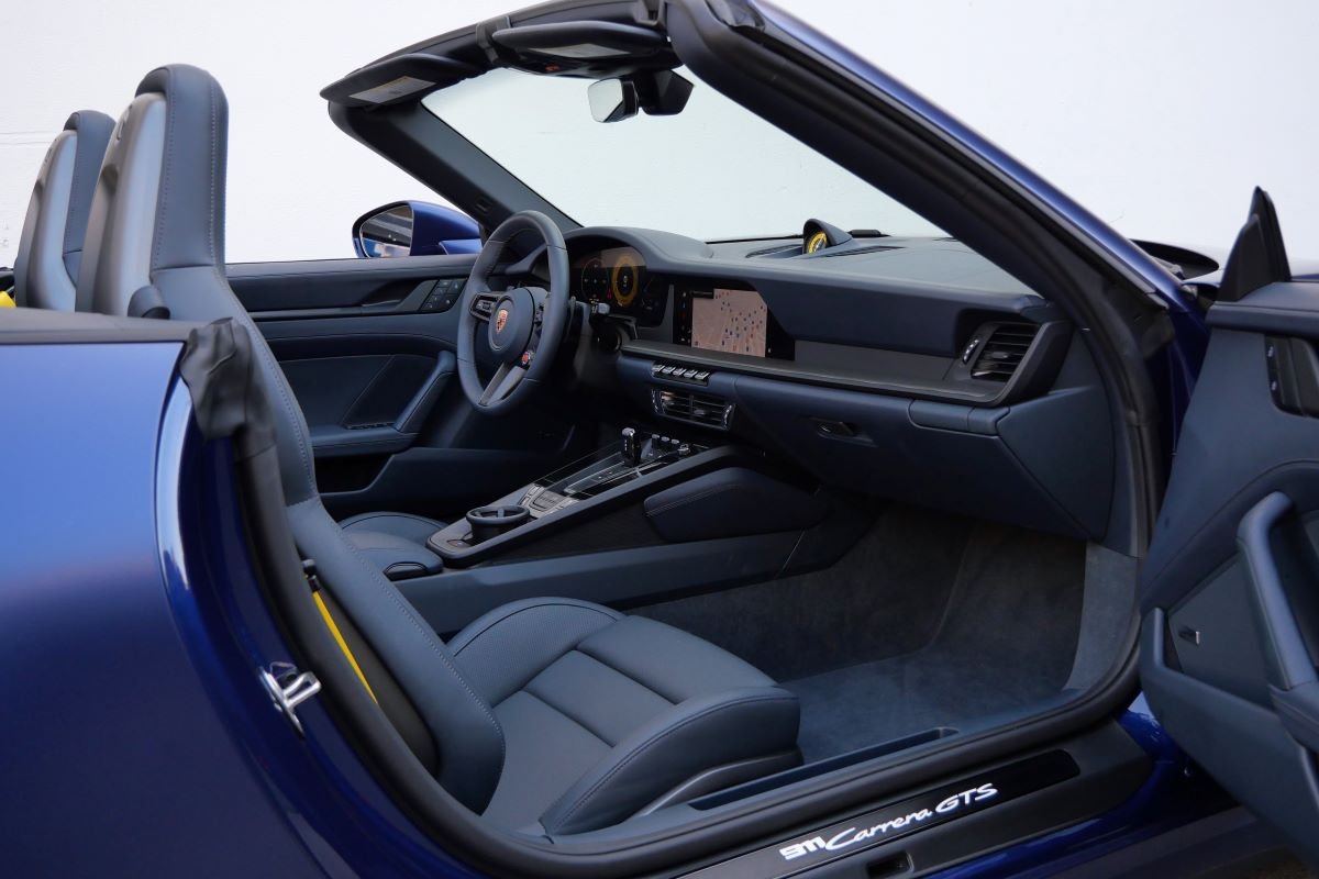 2025 Porsche 911 Carrera GTS Cabriolet rental LAX 2025 Porsche 911 Carrera GTS Cabriolet rental LAX