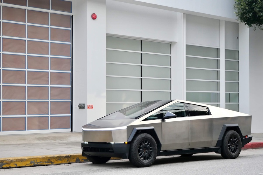 Tesla Cybertruck Rental in Los Angeles