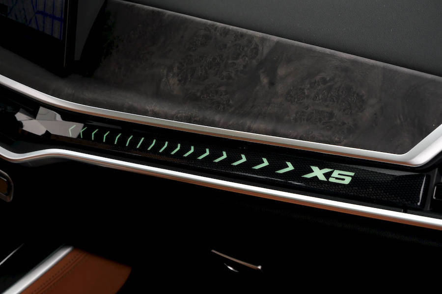 Rent BMW X5 M50e 2024