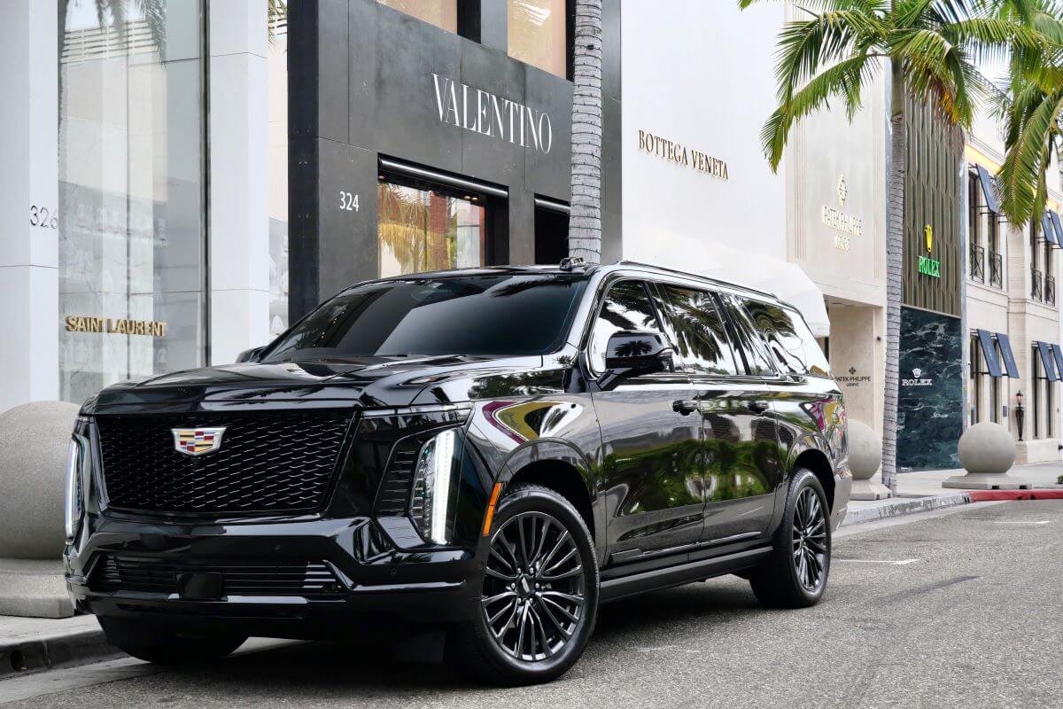 2025 Cadillac Escalade Platinum for rent in Los Angeles 2025 Cadillac Escalade Platinum for rent in Los Angeles