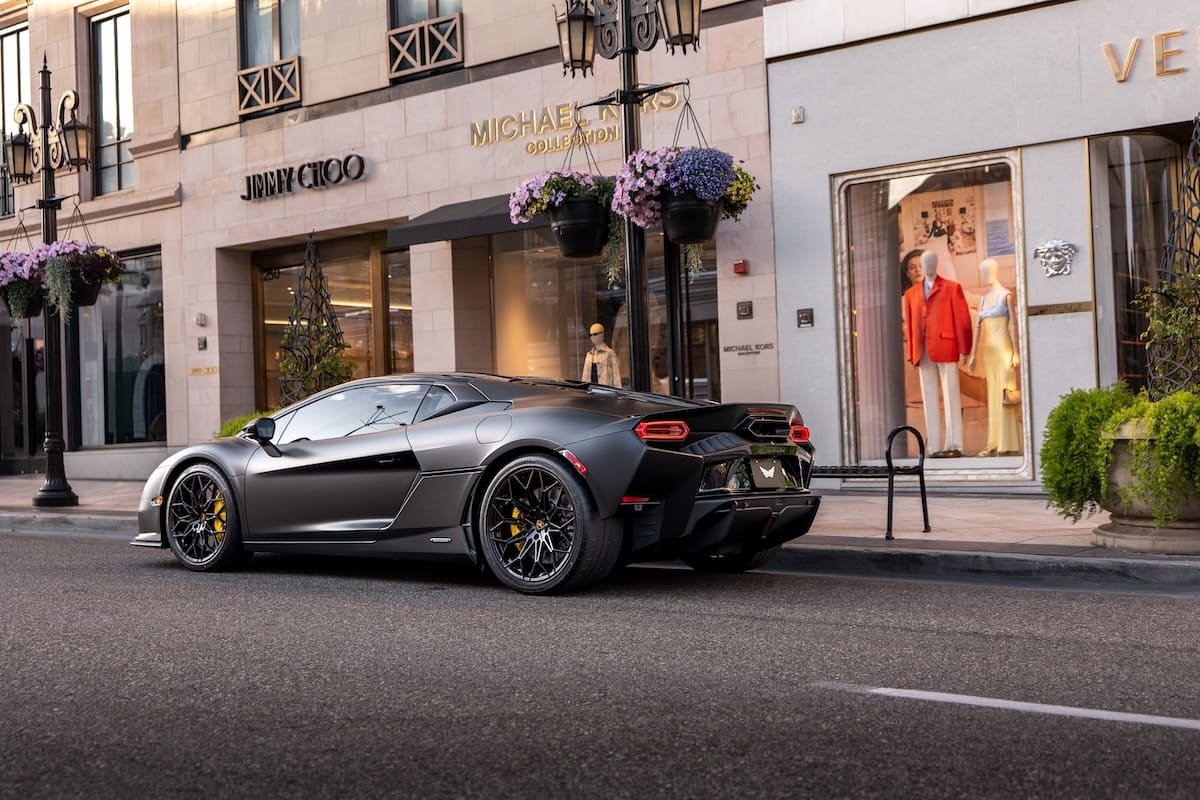 Lamborghini Rental Los Angeles - Rent a Lamborghini LAX - Falcon