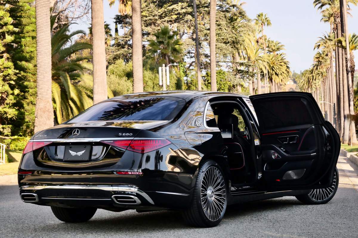 Mercedes Maybach S680 rental LAX Mercedes Maybach S680 rental LAX