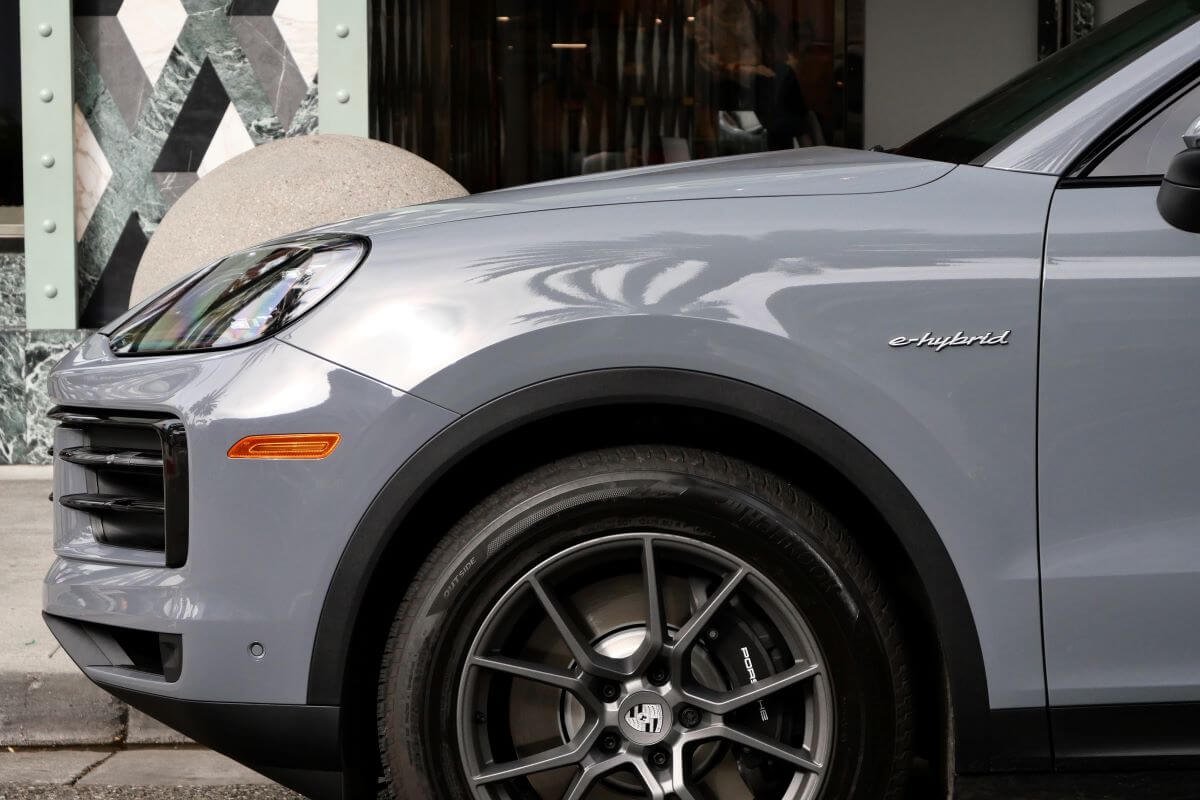 2025 Porsche Cayenne Coupe Rental Los Angeles