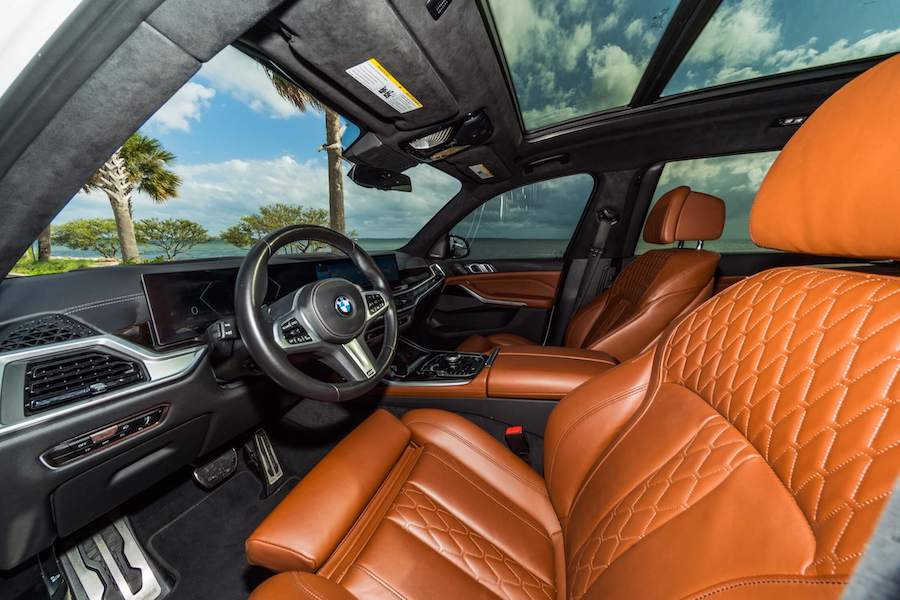 BMW X7 40i 2023 For Rent BMW X7 40i 2023 For Rent