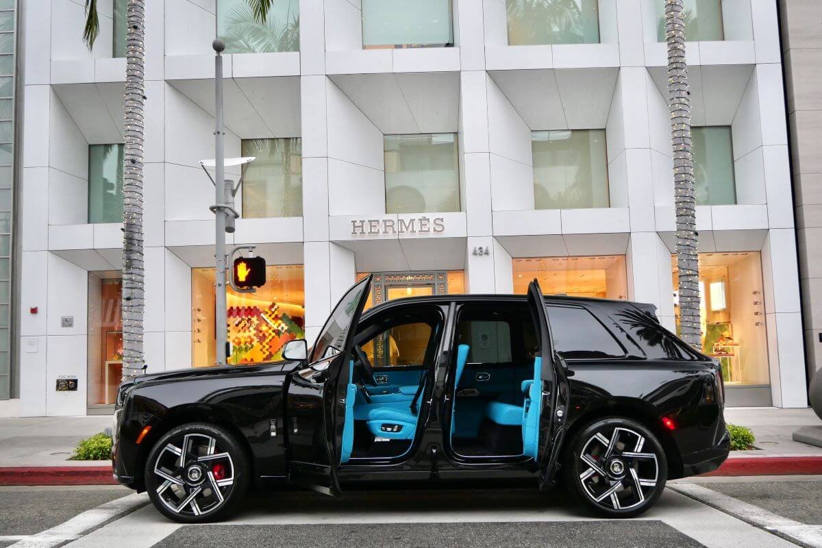 2025 Rolls-Royce Cullinan Black Badge Rental Los Angeles