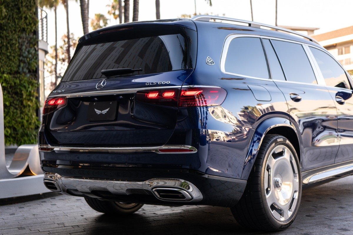 Mercedes Maybach GLS 600 rental in Los Angeles