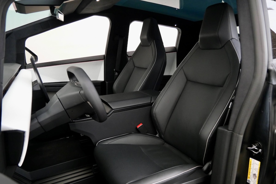 Rent Tesla Cybertruck LA