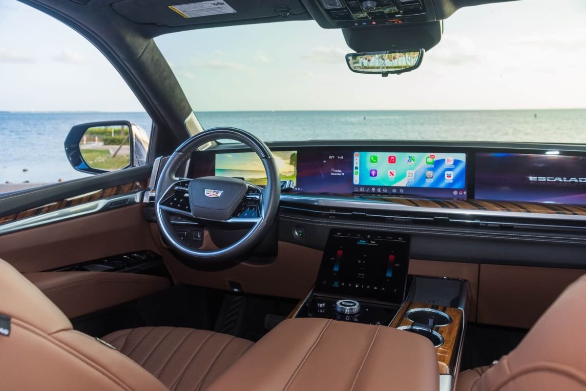 Cadillac Escalade ESV Sport rental in miami