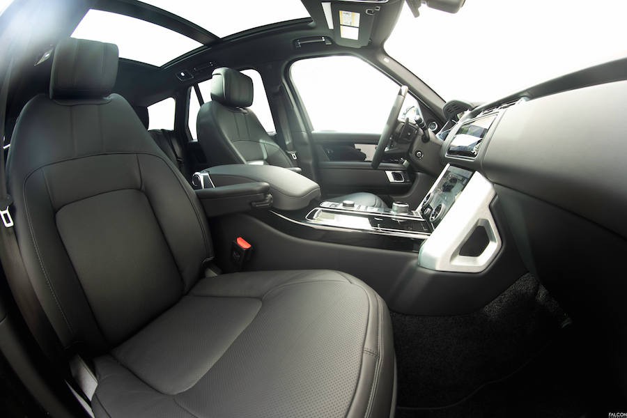 Black Interior of Range Rover HSE Black Interior of Range Rover HSE