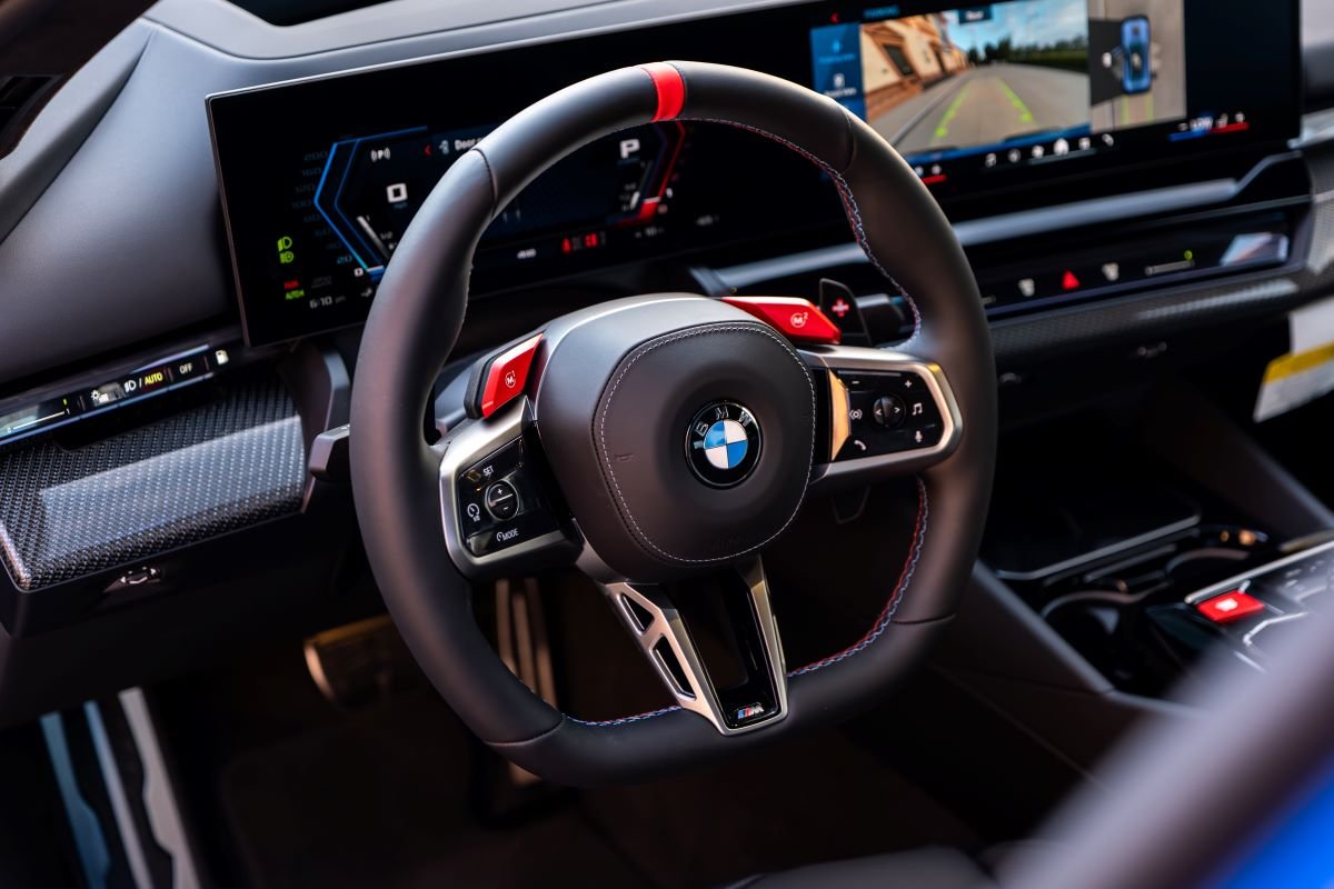 BMW G90 M5 rental in Los Angeles BMW G90 M5 rental in Los Angeles