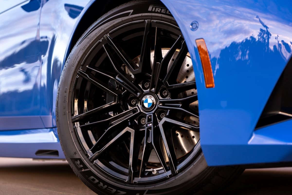 BMW G90 M5 rental in Los Angeles BMW G90 M5 rental in Los Angeles