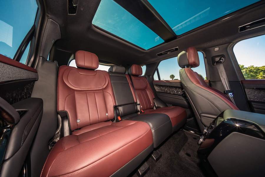 White Range Rover Sport Dynamic for Rent