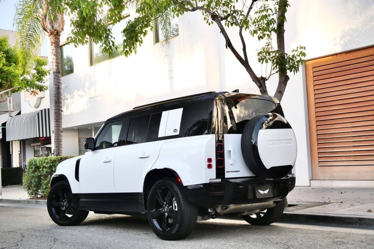 2025 Land Rover Defender Rental Los Angeles