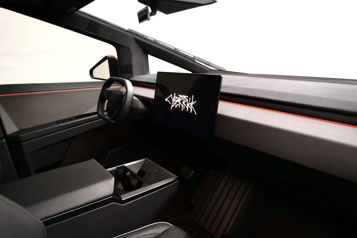 Tesla Cyberbeast 2024 for Rent in Los Angeles
