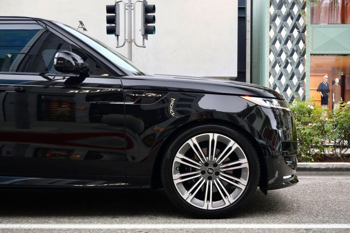 Range Rover Sport Dynamic 2025 in LA For Rent