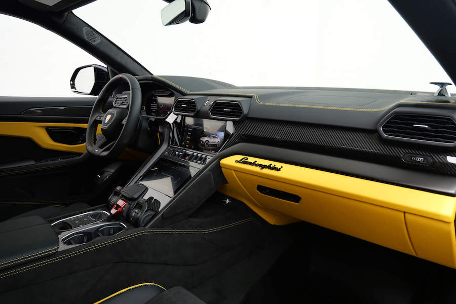 Lamborghini Urus S 2024 Matte Black Rental in LA