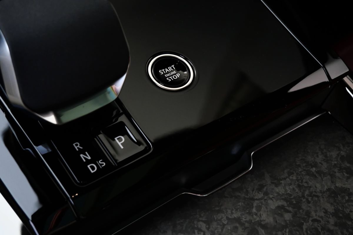 2025 Range Rover Sport Dynamic Rental Los Angeles