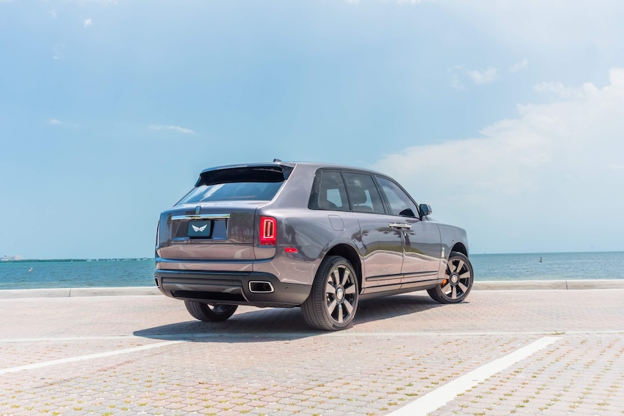 Rolls Royce Cullinan Gray 2023 for Rent in Los Angeles