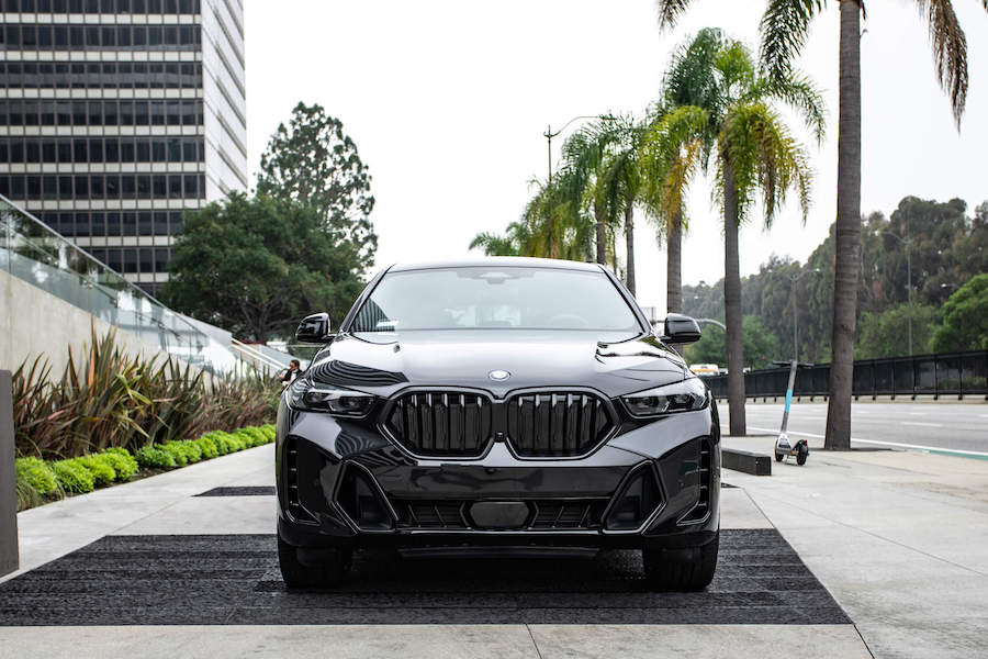 BMW X6 M40i 2024 Black For Rental in Los Angele