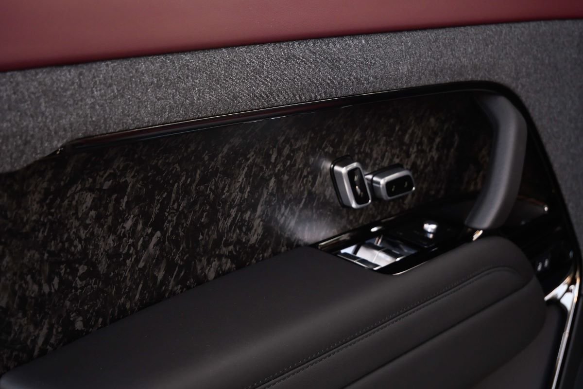 Rent a Range Rover Sport Dynamic 2025 in Los Angeles