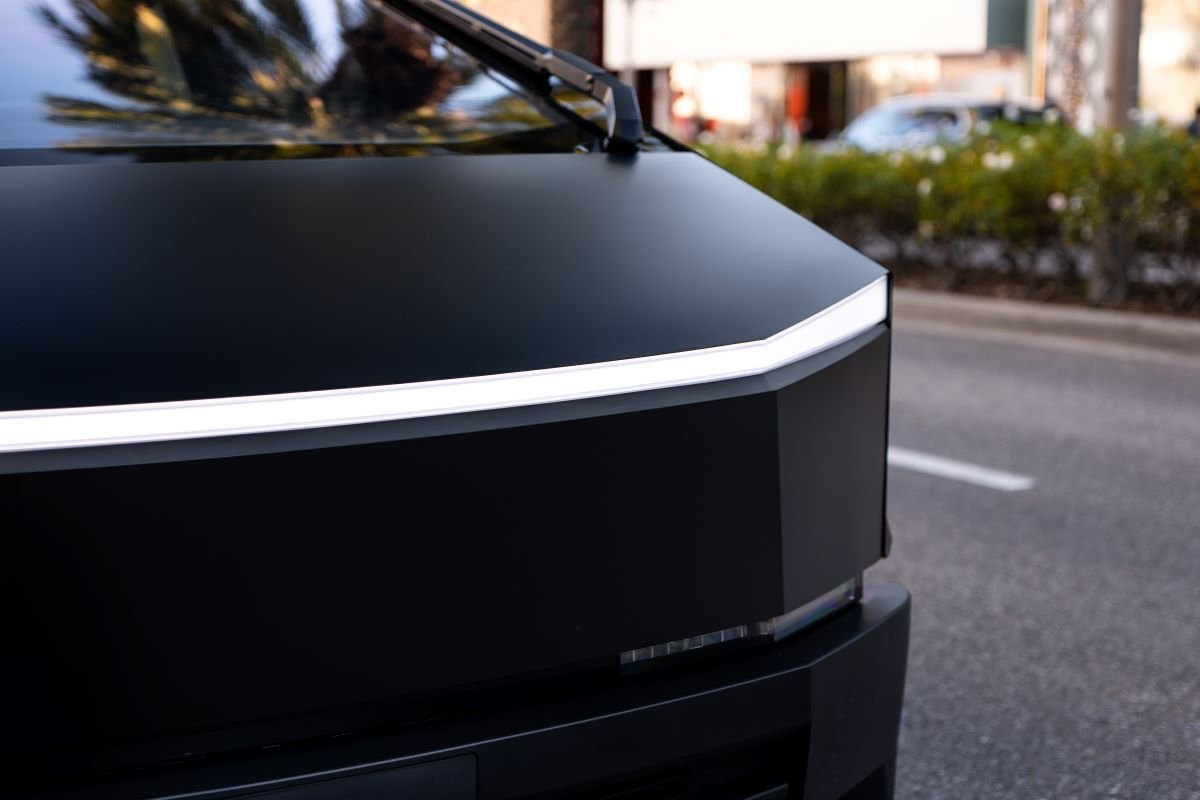 Tesla Cybertruck FSD 2026 Rental Los Angeles