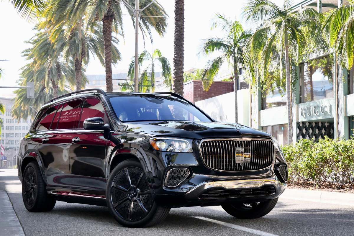 Mercedes-Maybach GLS 600 2025 for rent in Los Angeles