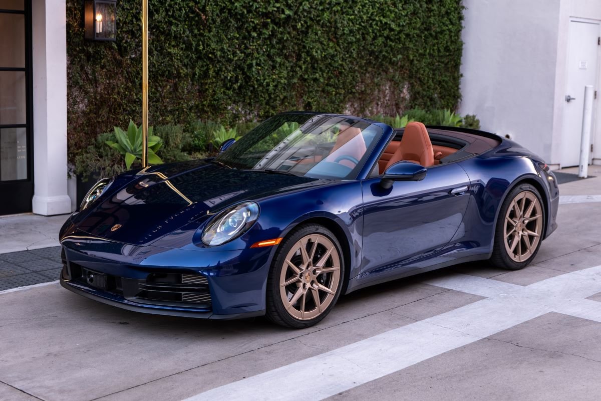 Porsche Carrera 4S Cabriolet rental in Los Angeles
