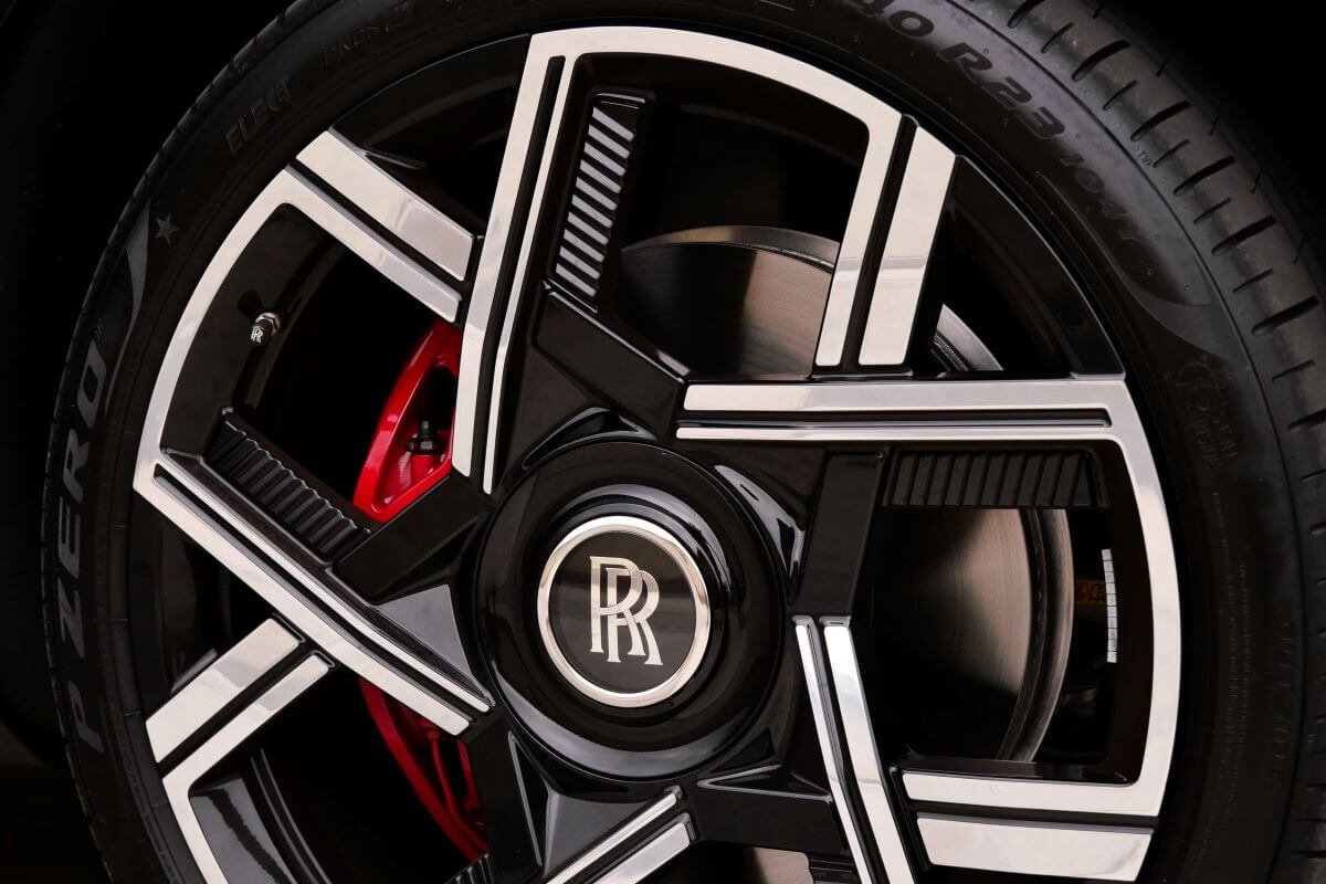 2025 Rolls-Royce Cullinan Black Badge in LA For Rent