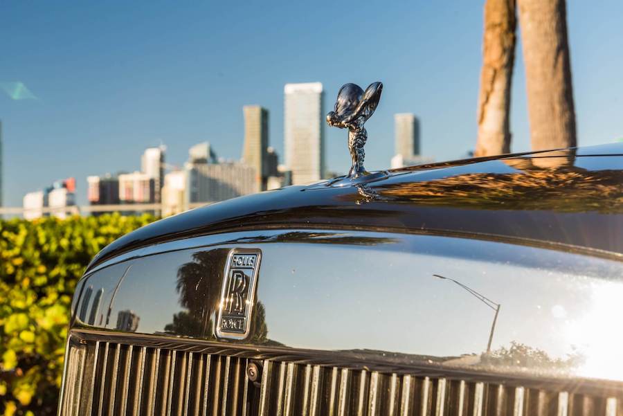 Rolls Royce Cullinan for rent miami Rolls Royce Cullinan for rent miami