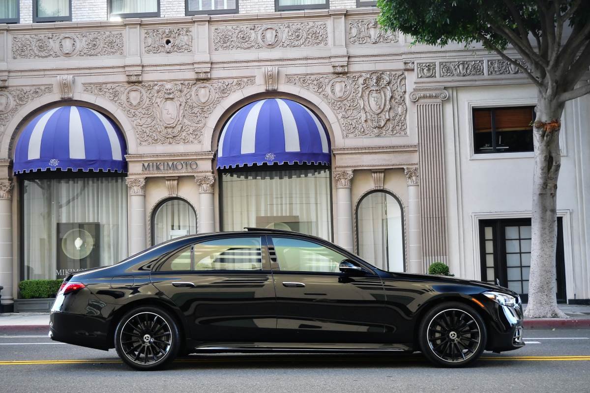 Mercedes Benz S500 rental in Los Angeles