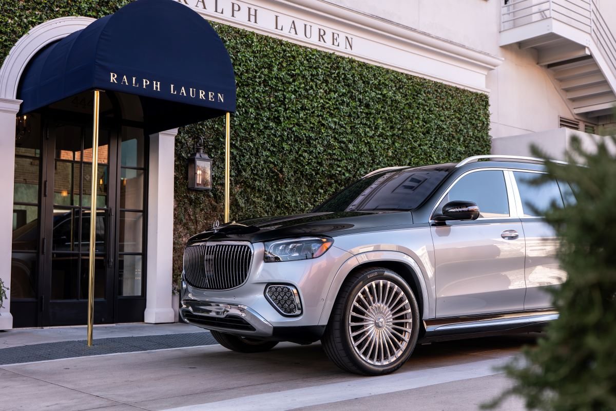 Mercedes GLS Maybach GLS 600 Rental in Los Angeles