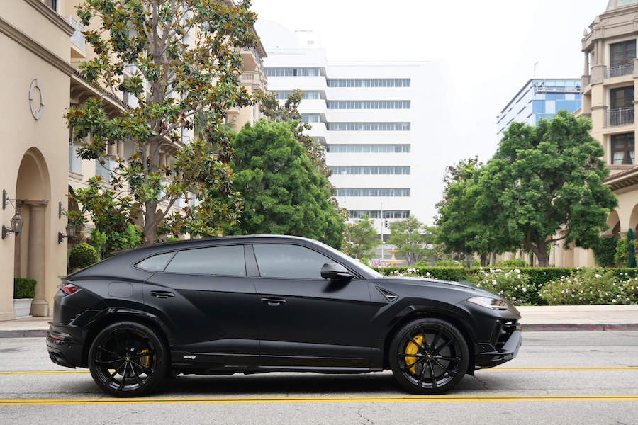 Lamborghini Urus S 2024 Matte Black for Rent LA