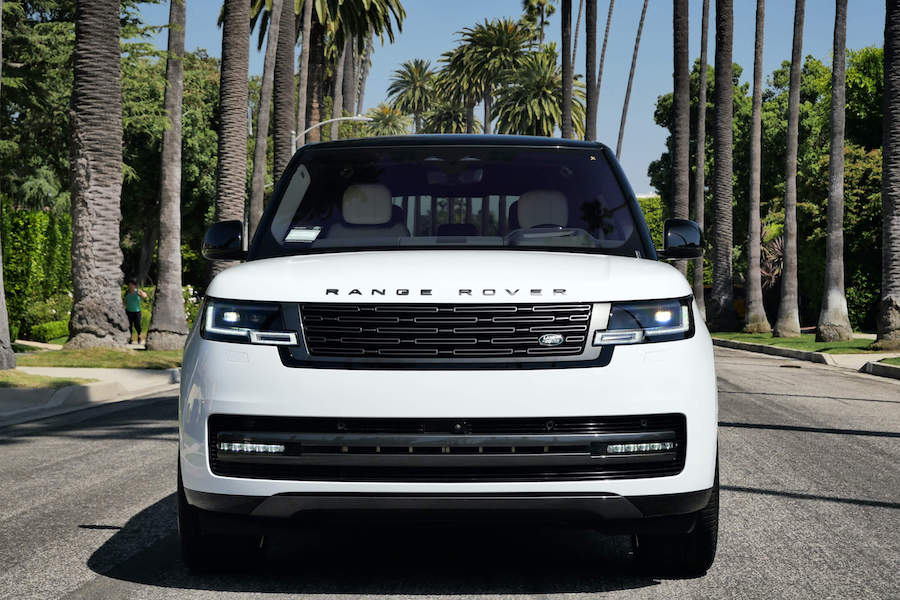 Range Rover P530 LWB 2023 White For Rental in Los Angeles