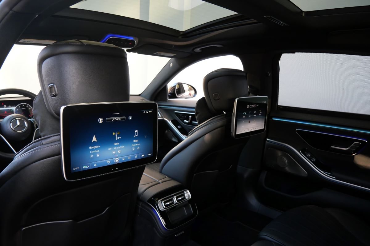 Mercedes Benz S500 rental in Los Angeles