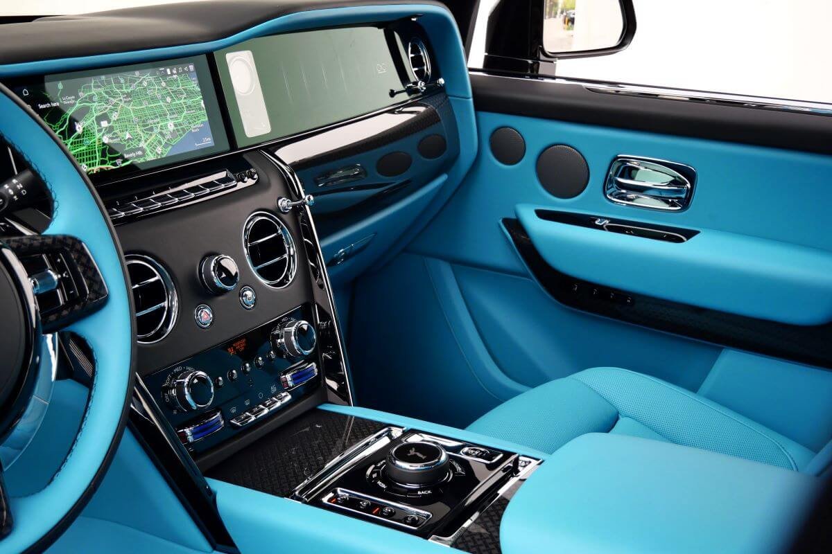 2025 Rolls-Royce Cullinan Black Badge rental Los Angeles