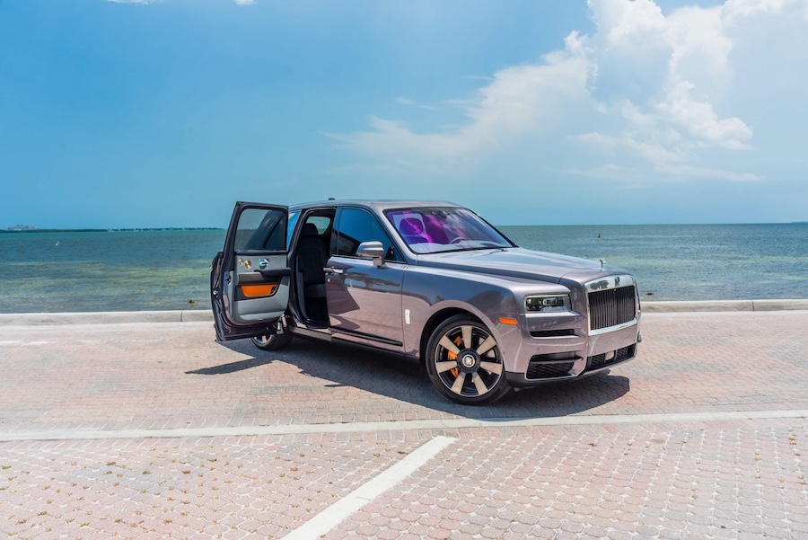 Rolls Royce Cullinan Gray 2023 for rent