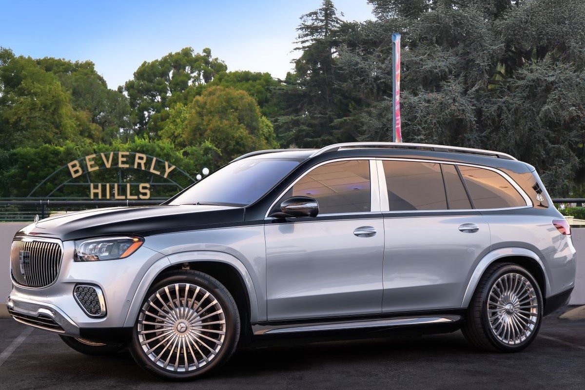 Mercedes GLS Maybach GLS 600 Rental in Los Angeles