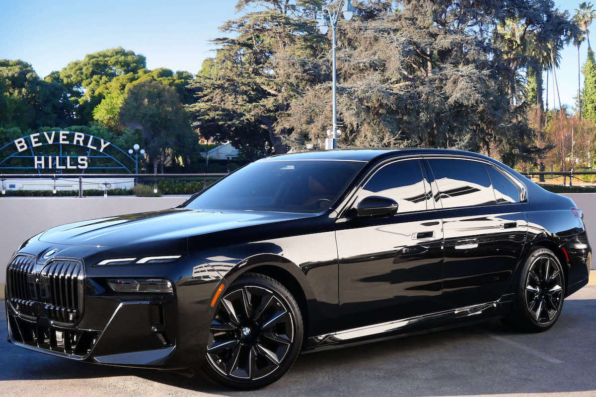 BMW i7 xDrive60 2024 rental Los Angeles