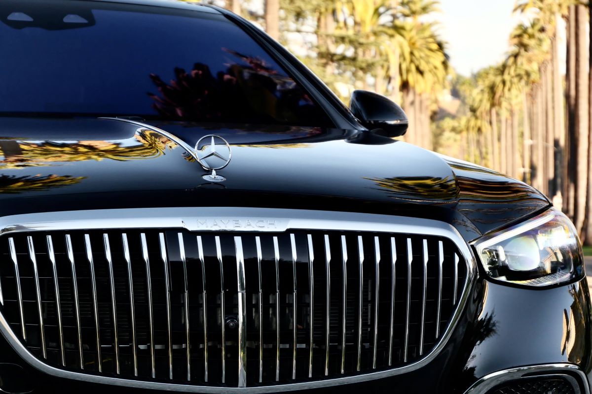 Rent a Mercedes Maybach S680 in Los Angeles Rent a Mercedes Maybach S680 in Los Angeles