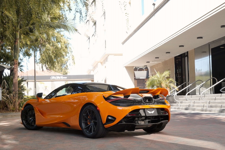 Rent McLaren 750S Spider 2024 Orange in LA Rent McLaren 750S Spider 2024 Orange in LA