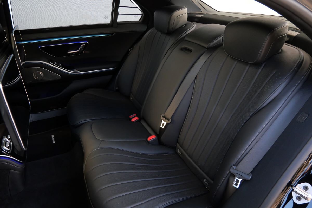 Mercedes Benz S500 rental in Los Angeles