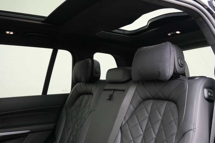 BMW X7 40i 2024 Rental Los Angeles