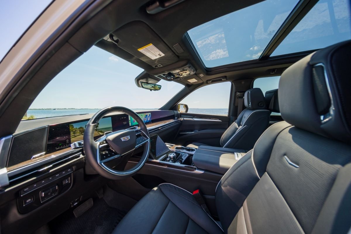 Cadillac ESV rental in Miami