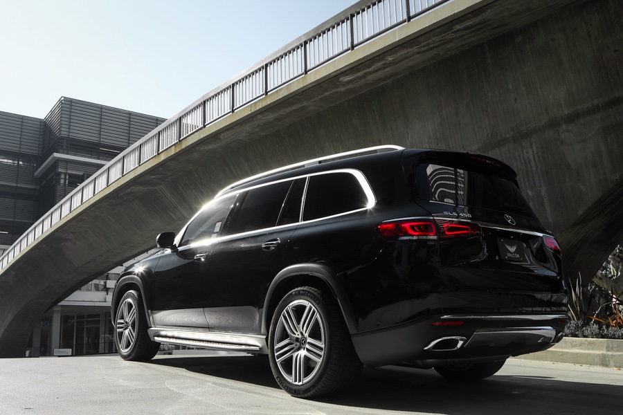 Rent Mercedes GLS