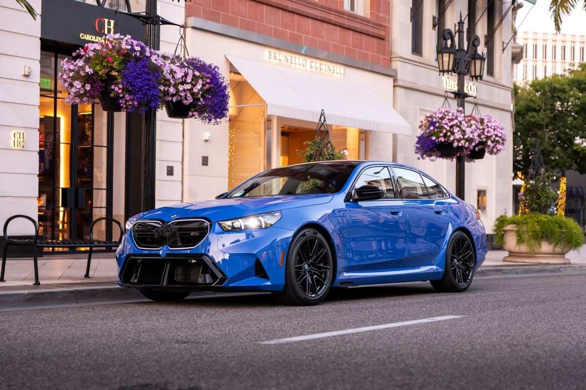 BMW G90 M5 rental in Los Angeles BMW G90 M5 rental in Los Angeles