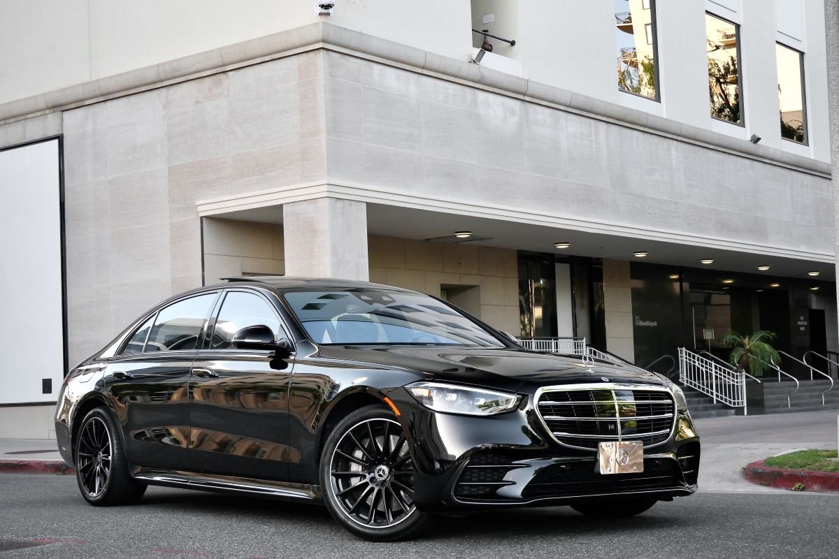Mercedes Benz S500 rental in Los Angeles